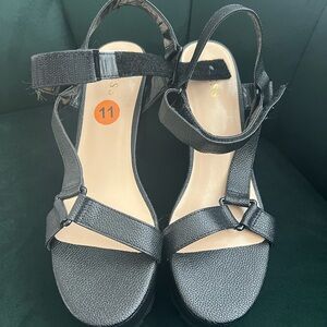 Guess Heels, 5-6 inches, Black, strappy, size 11